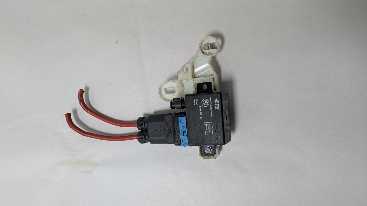 2023 BMW M550i 4.4L 8cyl Turbo Gasoline RAD COND FAN MOTOR - 403634