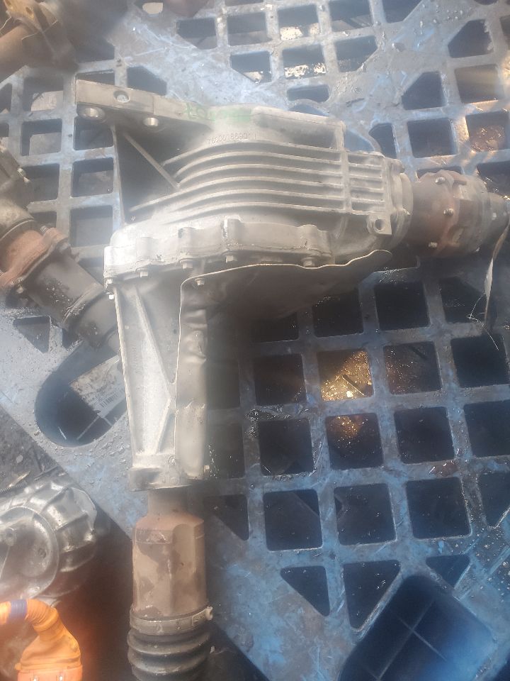 2015 CHEVROLET EQUINOX 4cyl Gasoline 2.4 TRANSFER CASE ASSY - 404037