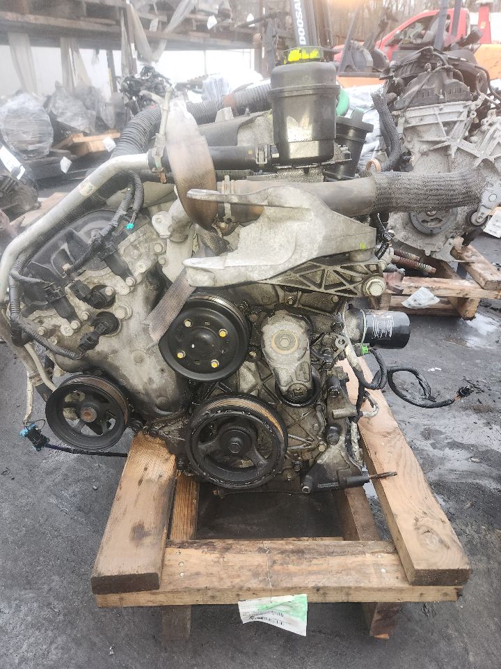 2011 CHEVROLET TRAVERSE 6cyl Gasoline 3.6 ENGINE ASSEMBLY - 404136