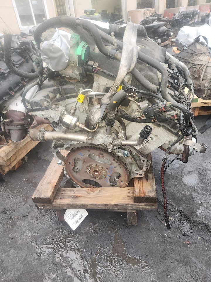 2011 CHEVROLET TRAVERSE 6cyl Gasoline 3.6 ENGINE ASSEMBLY - 404136 — photo 3