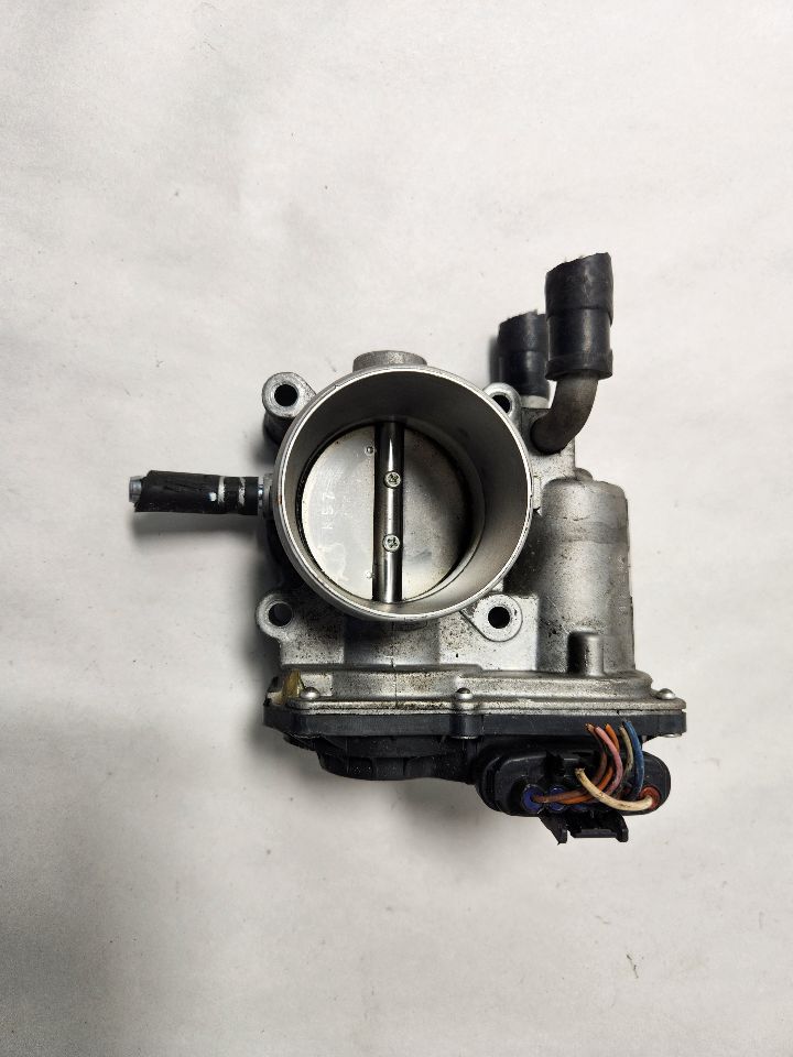 2014 KIA RIO 4cyl Gasoline 1.6 DOHC THROTTLE BODY ASSY - 404511