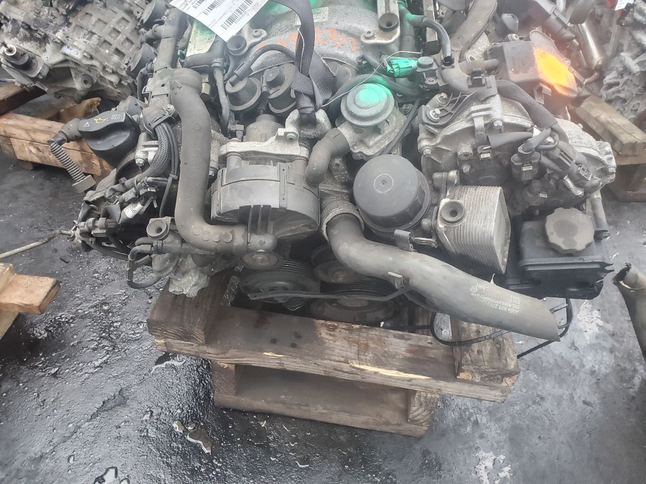2011 MERCEDES-BENZ E-CLASS 6cyl Gasoline 3.5 ENGINE ASSEMBLY - 404526