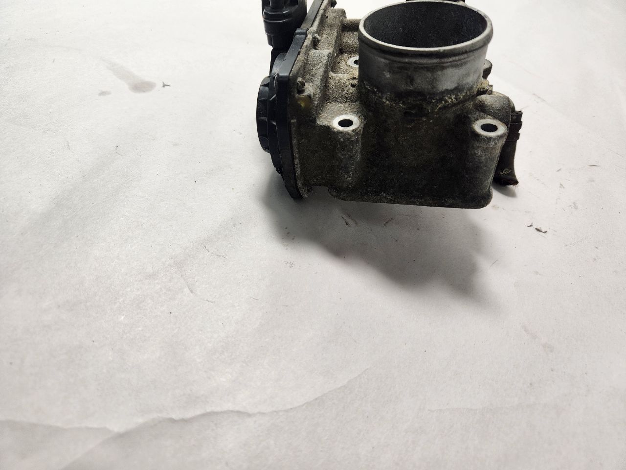 2008 TOYOTA YARIS 4cyl Gasoline 1.5 THROTTLE BODY ASSY - 404758 — photo 2