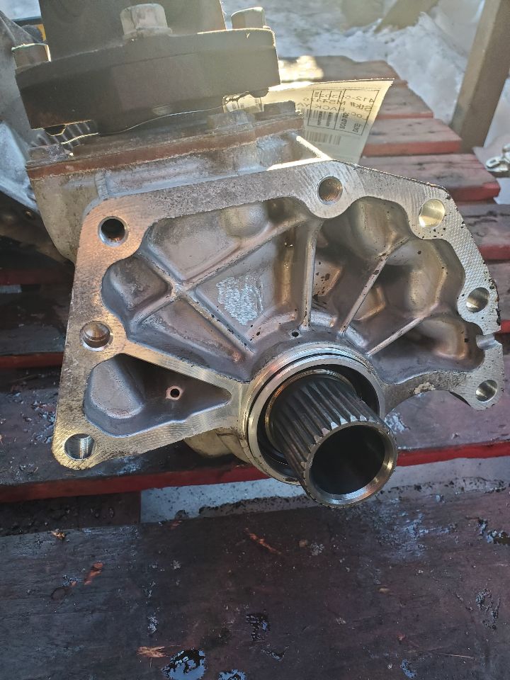 2016 NISSAN ROGUE 4cyl Gasoline 2.5 DOHC TRANSFER CASE ASSY - 404796
