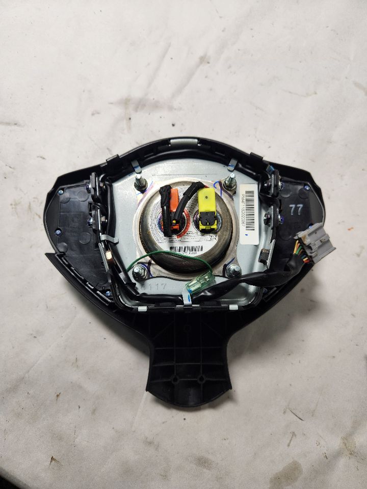 2018 NISSAN SENTRA 1.8L 4cyl Gasoline VVT Left AIR BAG - 404999