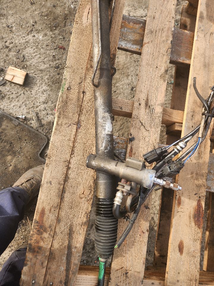 2008 VOLVO 80 SERIES 8cyl Gasoline 4.4 STEERING GEAR RACK - 405264 — photo 3