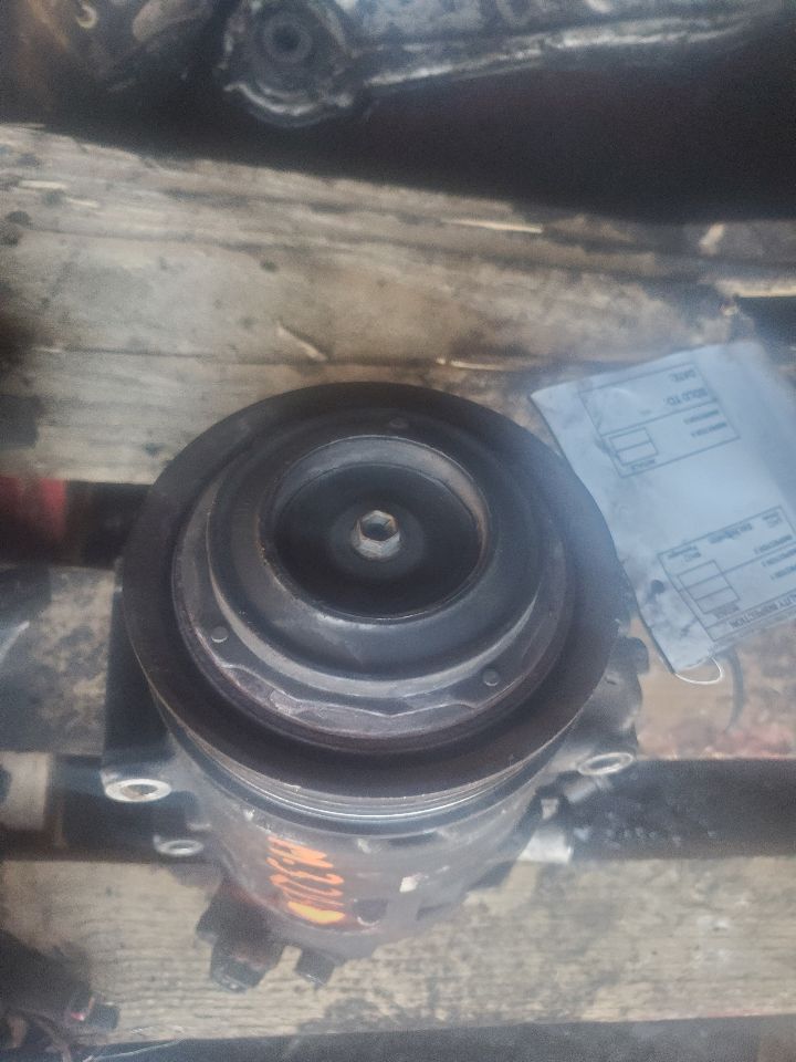 2016 DODGE CHALLENGER 6cyl Gasoline 3.6 AC COMPRESSOR - 405726 — photo 4