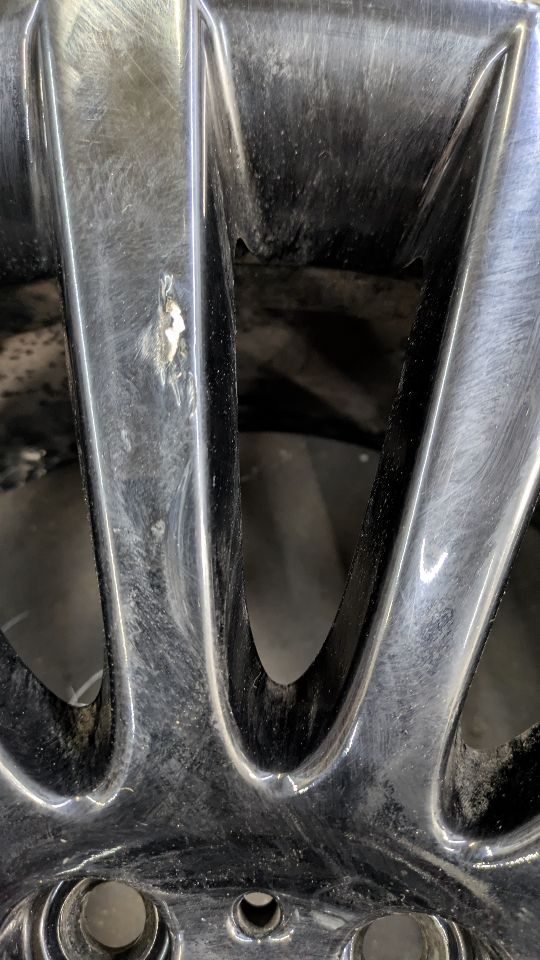 2010 BMW 750i 8cyl Gasoline Turbo 4.4 WHEEL - 405732 — photo 4