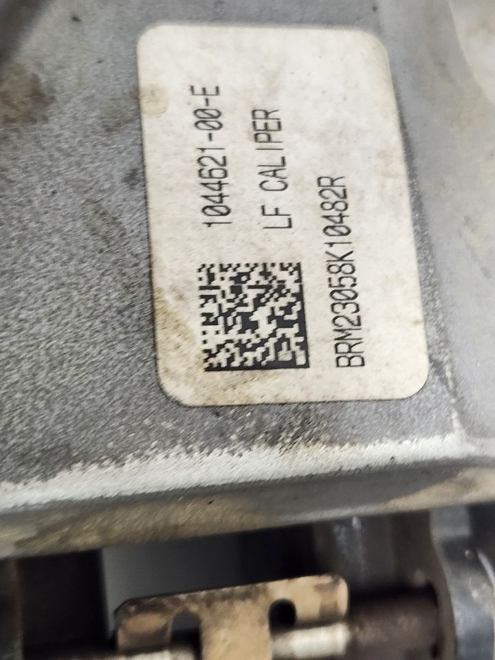 2023 TESLA TESLA 3 L cyl CALIPER - 405848 — photo 2