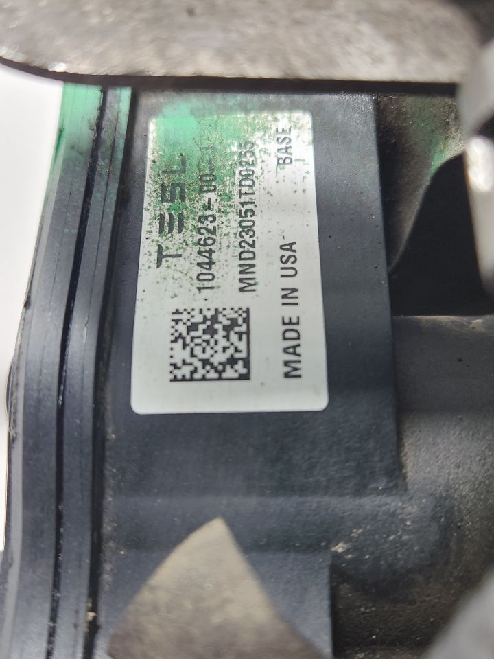 2023 TESLA TESLA 3 L cyl CALIPER - 405852 — photo 2