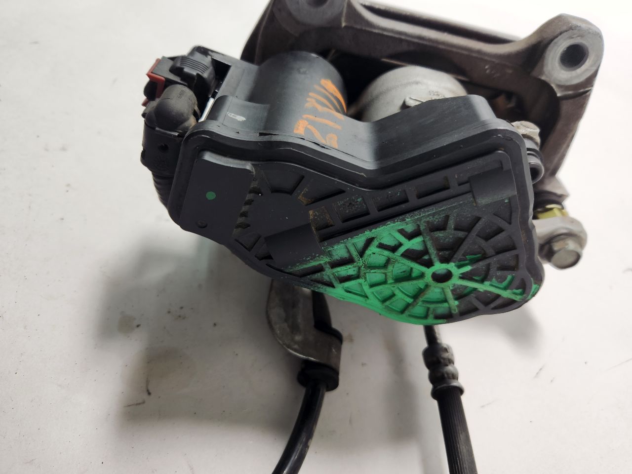 2023 TESLA TESLA 3 L cyl CALIPER - 405852 — photo 6