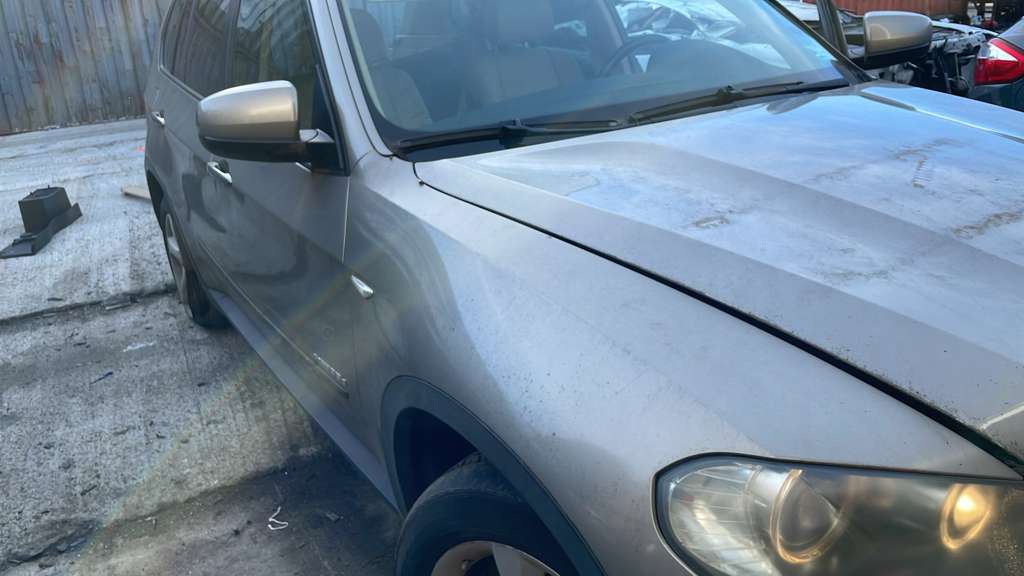 2010 BMW X5 6cyl Diesel 3.0 FRAME - 406290 — photo 4