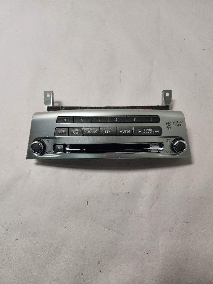 2011 INFINITI M37 6cyl Gasoline 3.7 Radio Audio - 406342