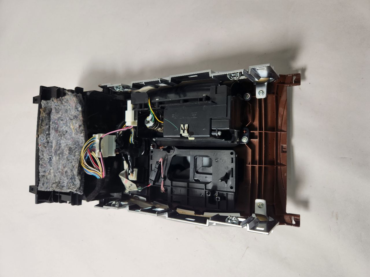 2011 INFINITI M37 6cyl Gasoline 3.7 Console, Front - 406345 — photo 7