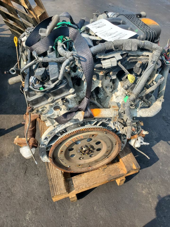 2016 NISSAN NV 2500 6cyl Gasoline 4.0 ENGINE ASSEMBLY - 407210