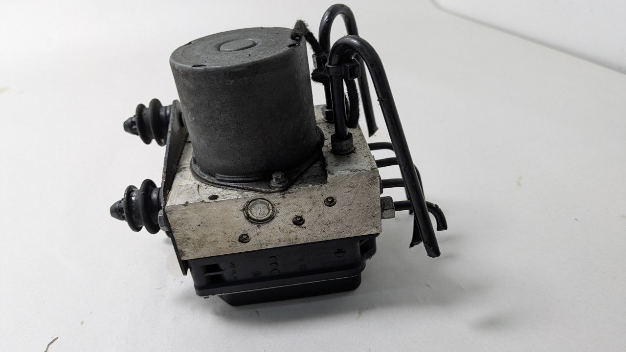 2011 AUDI A4 Anti-lock Brake Pts - 407786 — photo 4