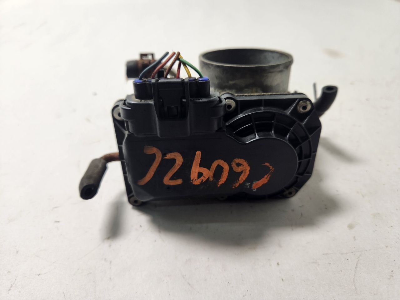 2009 PONTIAC VIBE 4cyl Gasoline 2.4 THROTTLE BODY ASSY - 407802 — photo 2