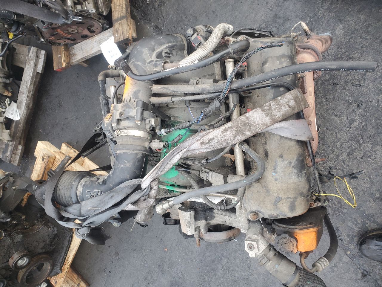 2012 JEEP LIBERTY 6cyl Gasoline 3.7 ENGINE ASSEMBLY - 407863 — photo 6
