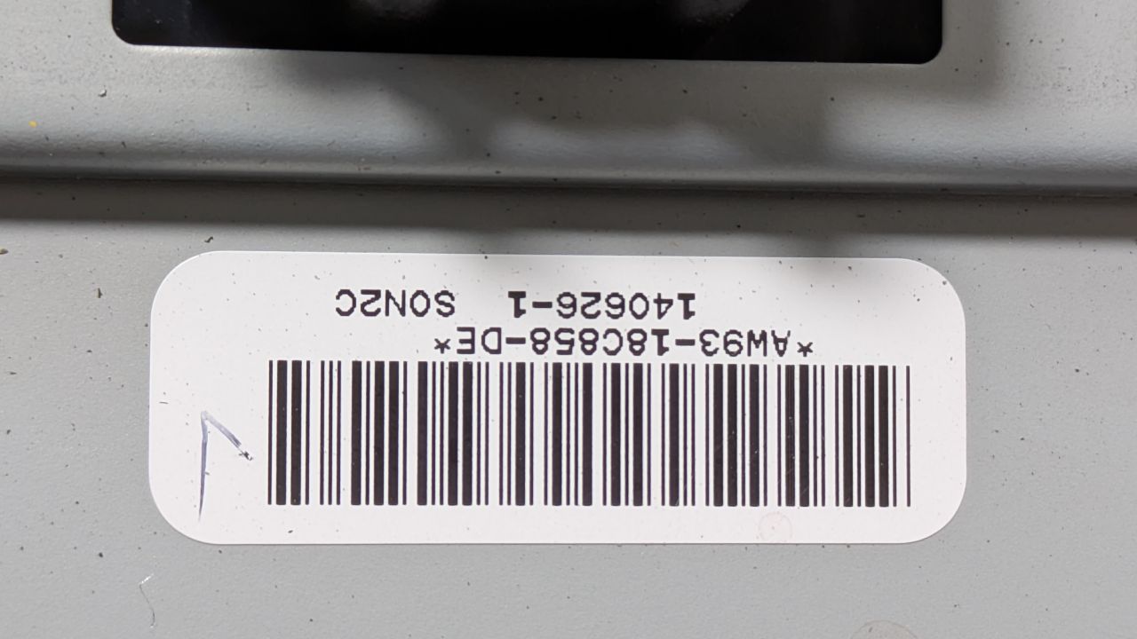2011 JAGUAR XJ 8cyl Gasoline 5.0 Radio Audio - 408254 — photo 2