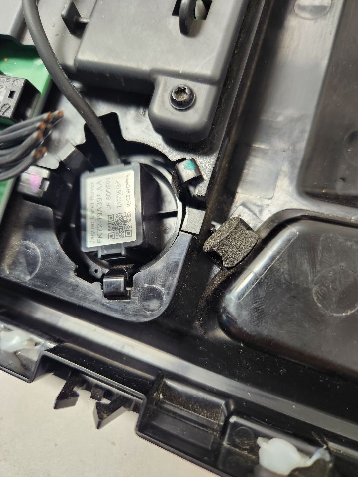 2017 LAND ROVER RANGE ROVER Roof Motor - 408316 — photo 6