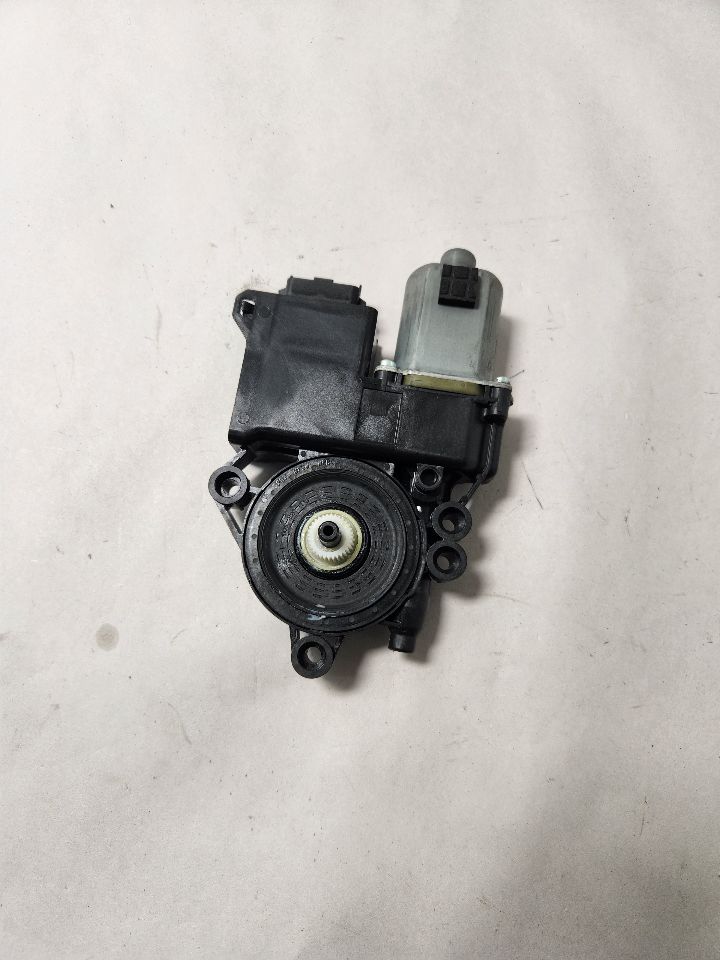 2018 KIA CADENZA 3.3L 6cyl Gasoline VVT Right DOOR WINDOW REG, FR - 408404