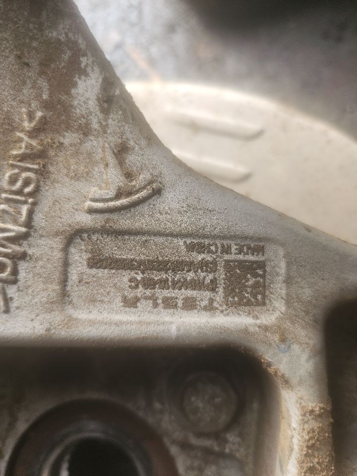2023 TESLA TESLA 3 L cyl STRUT - 408834 — photo 2