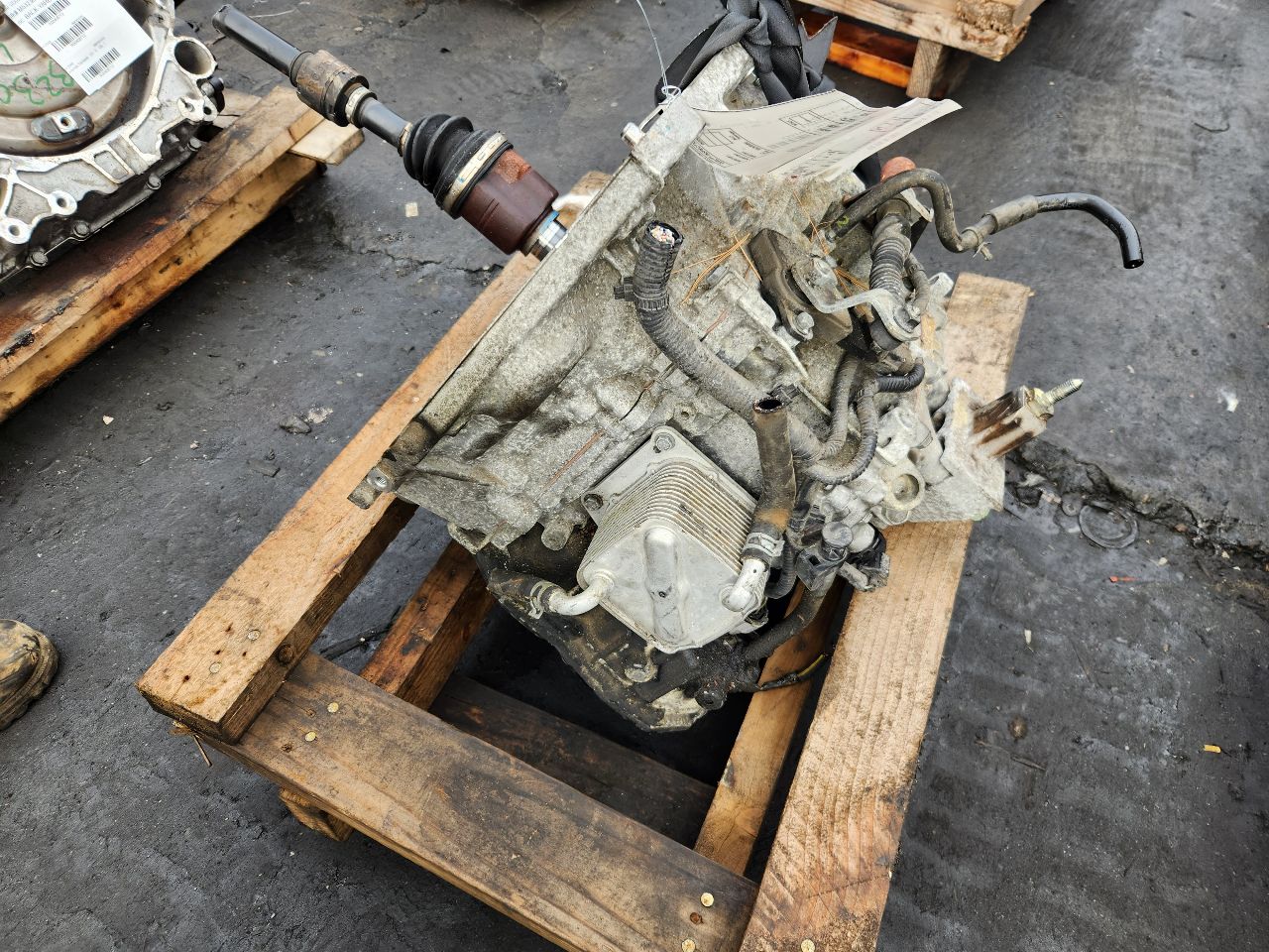 2017 NISSAN SENTRA 1.8L 4cyl Gasoline VVT Transmiss,Transaxle - 408920 — photo 2