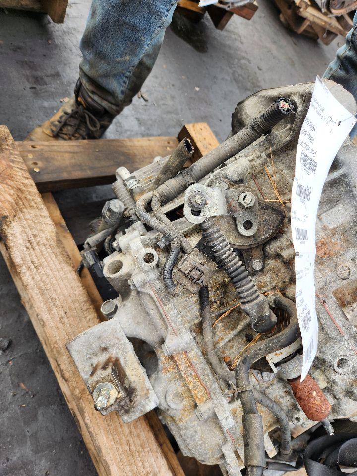 2017 NISSAN SENTRA 1.8L 4cyl Gasoline VVT Transmiss,Transaxle - 408920 — photo 5