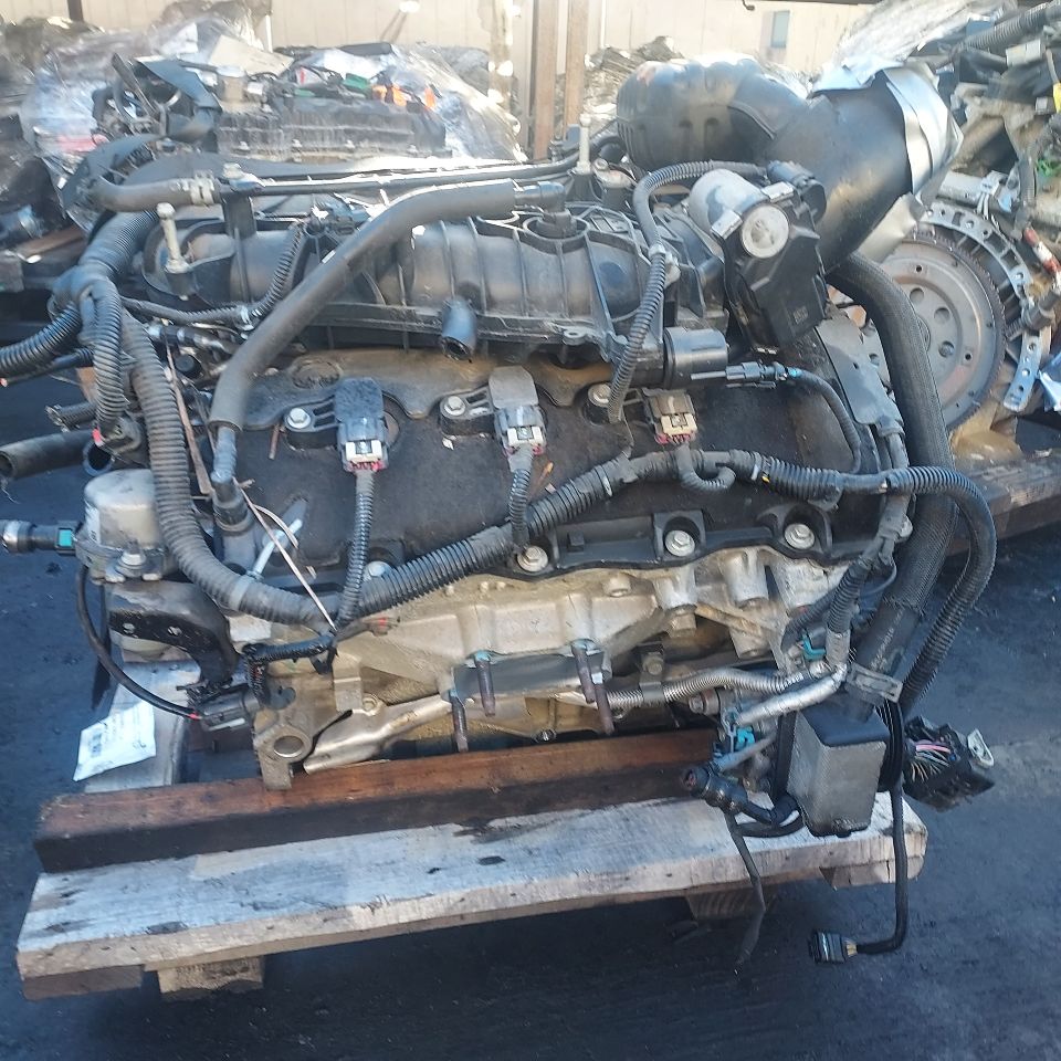 2012 GMC TERRAIN 6cyl Gasoline 3.0 ENGINE ASSEMBLY - 409085 — photo 5