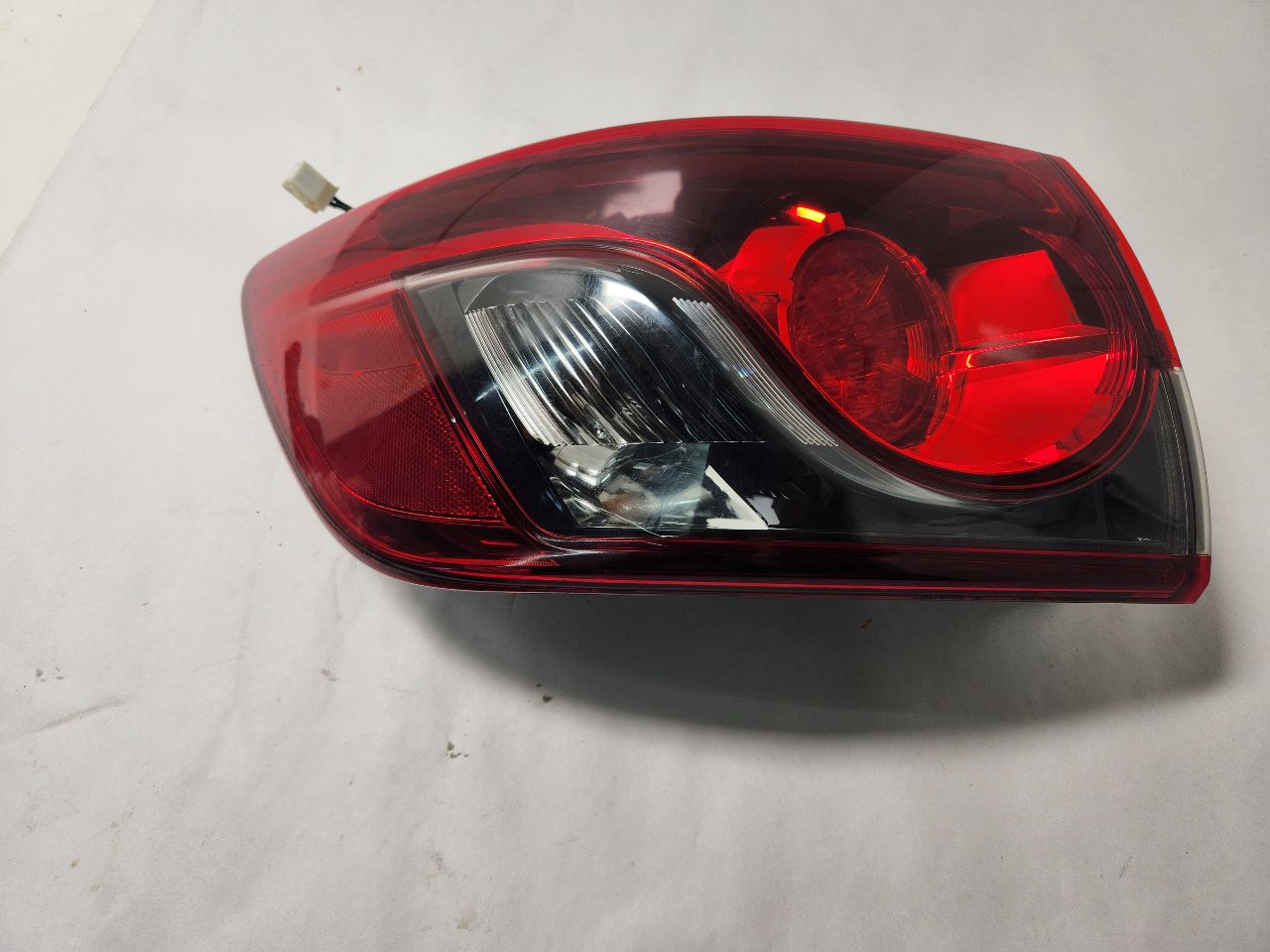 2013 MAZDA CX-9 6cyl Gasoline 3.7 Left TAIL LAMP - 409191 — photo 1