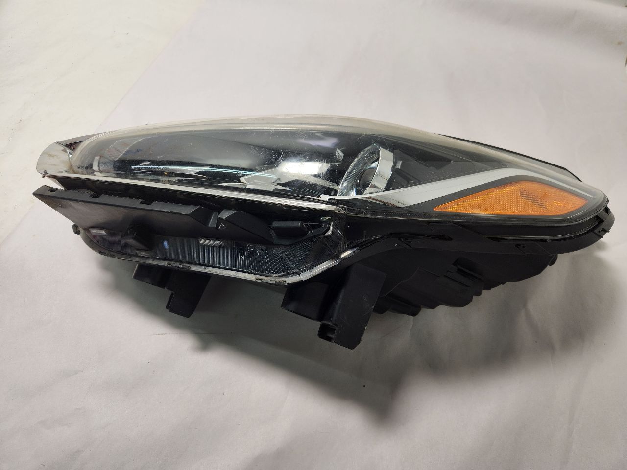 2018 HYUNDAI SONATA 2.4L 4cyl Gasoline VVT Left HEADLAMP ASSEMBLY - 409244