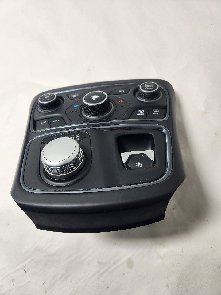 2016 CHRYSLER 200 4cyl Gasoline 2.4 PZEV TEMP CONTROL - 409317