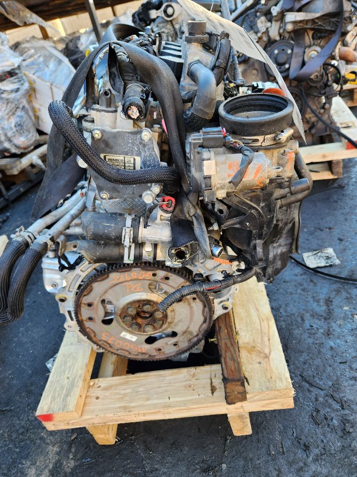 2016 CHRYSLER 200 4cyl Gasoline 2.4 PZEV ENGINE ASSEMBLY - 409325 — photo 2