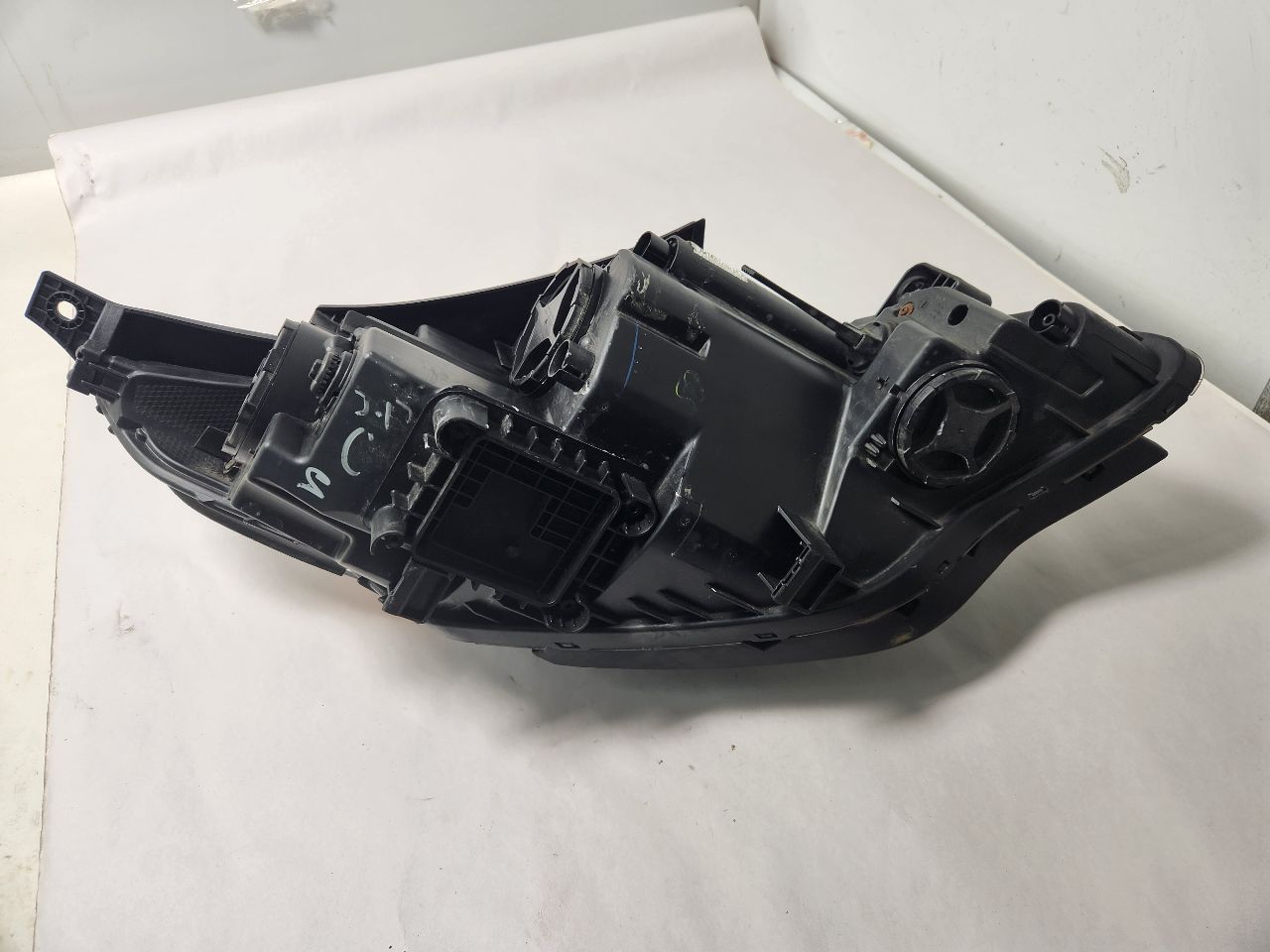 2017 KIA OPTIMA 4cyl Gasoline 2.4 Left HEADLAMP ASSEMBLY - 409709 — photo 6