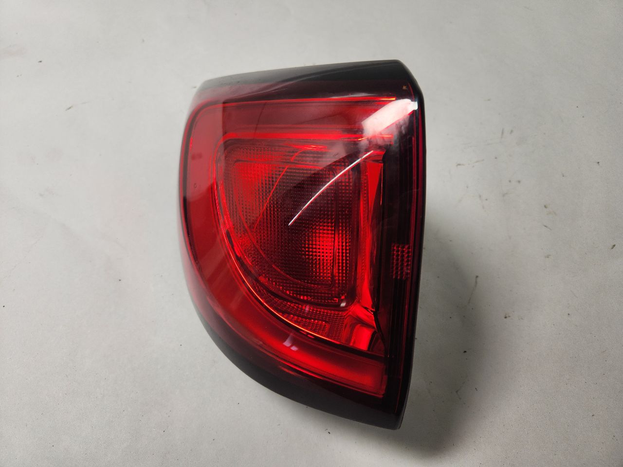 2019 CHRYSLER PACIFICA 3.6L 6cyl VVT Left TAIL LAMP - 409991