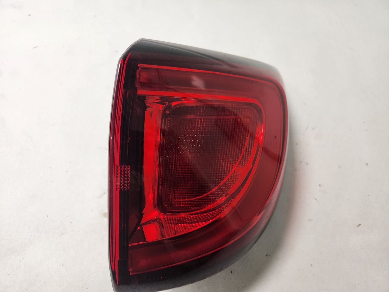 2019 CHRYSLER PACIFICA 3.6L 6cyl VVT Right TAIL LAMP - 409992