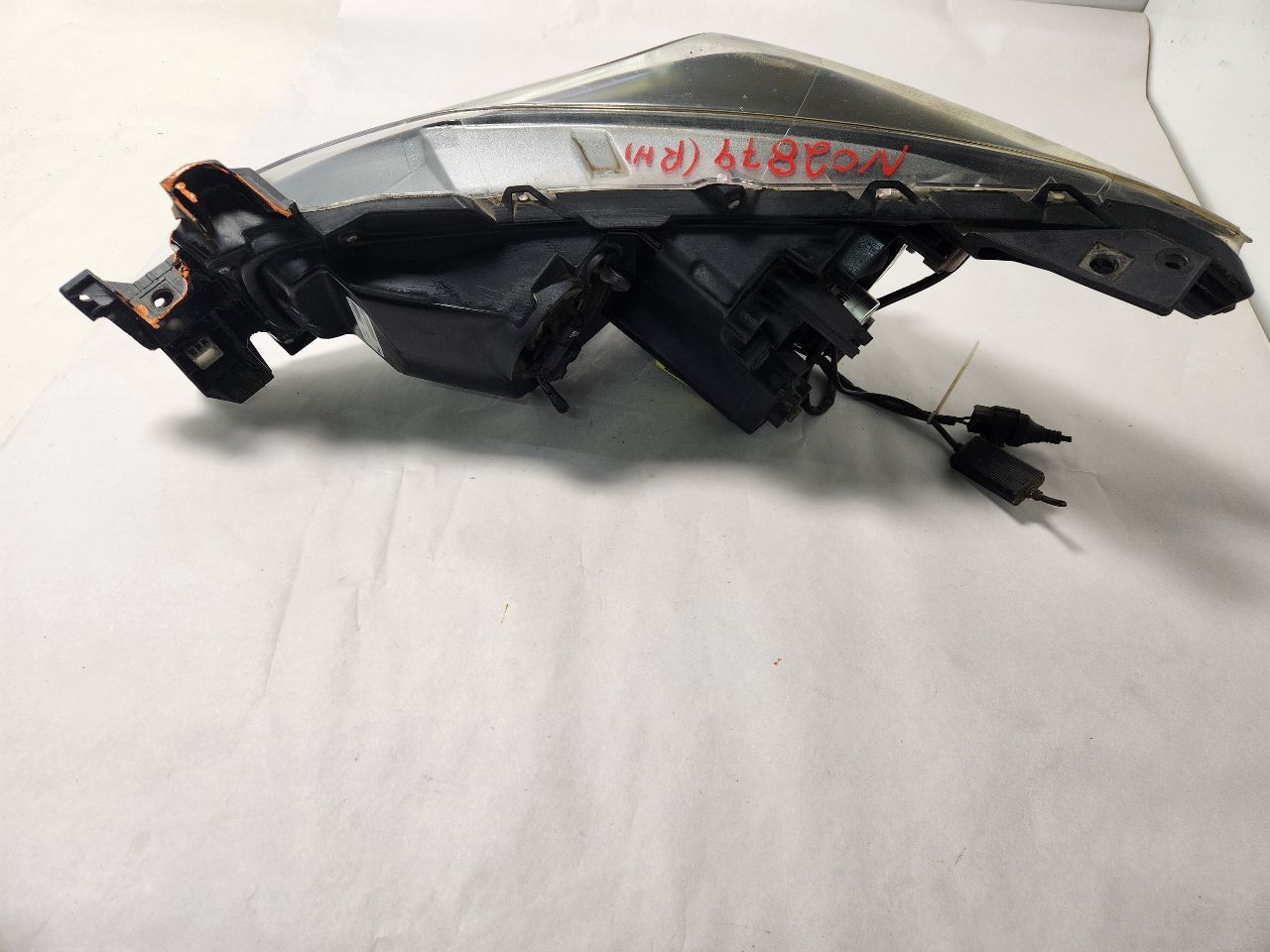 2017 MAZDA 3 2.0L 4cyl Gasoline Right HEADLAMP ASSEMBLY - 410020 — photo 2