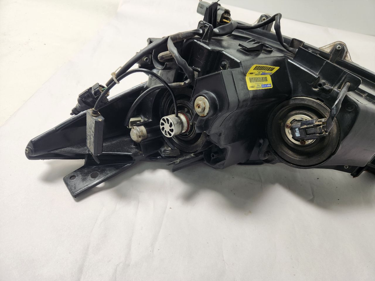 2017 MAZDA 3 2.0L 4cyl Gasoline Right HEADLAMP ASSEMBLY - 410020 — photo 6