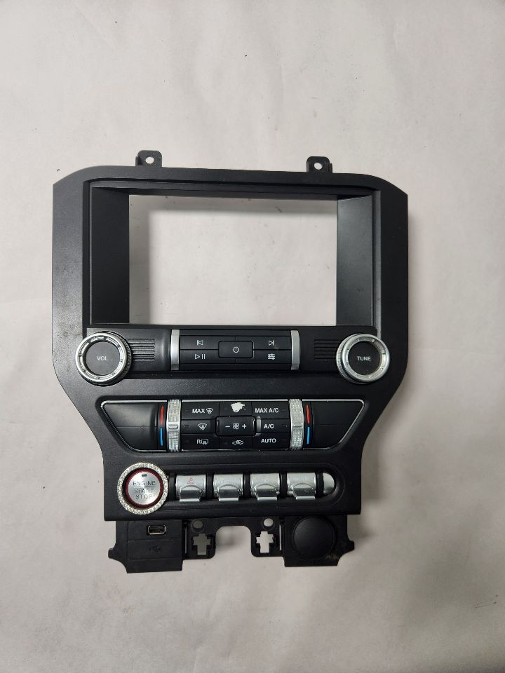2019 FORD MUSTANG 4cyl Gasoline Turbo 2.3 Radio Audio - 410306 — photo 2