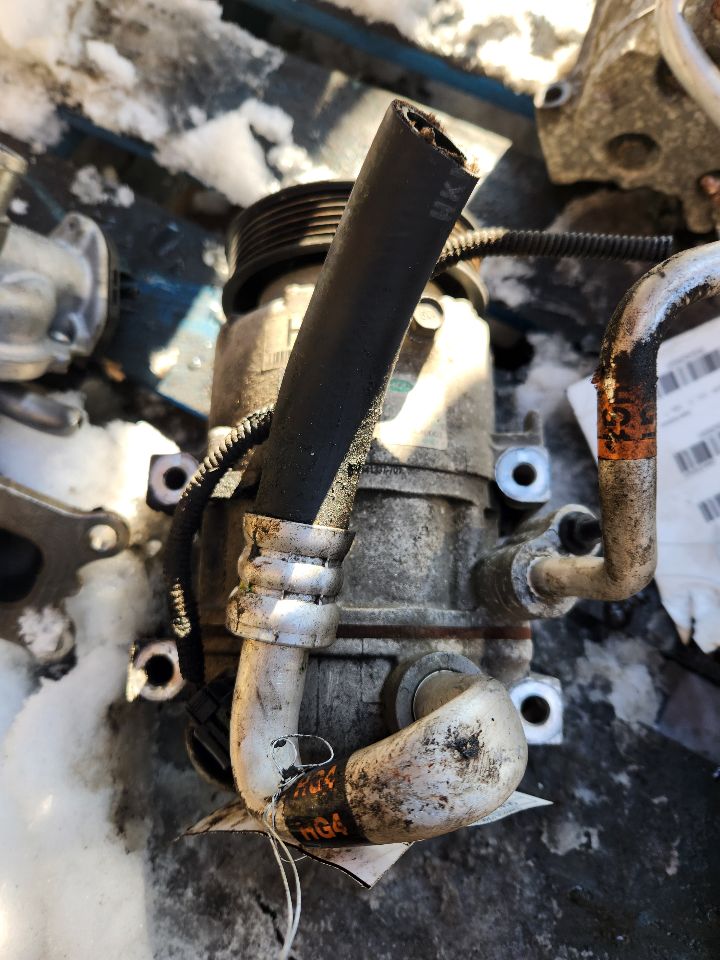 2013 HYUNDAI AZERA 6cyl Gasoline 3.3 AC COMPRESSOR - 410414