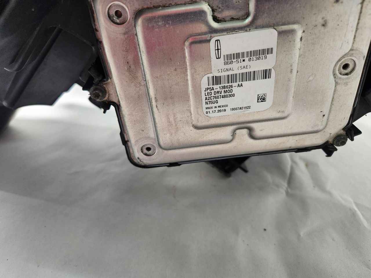2019 LINCOLN NAUTILUS Right HEADLAMP ASSEMBLY - 410552 — photo 4