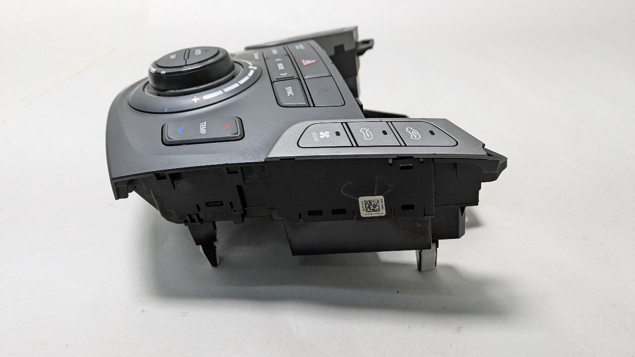 2017 HYUNDAI SANTA FE 6cyl Gasoline 3.3 TEMP CONTROL - 410663 — photo 2