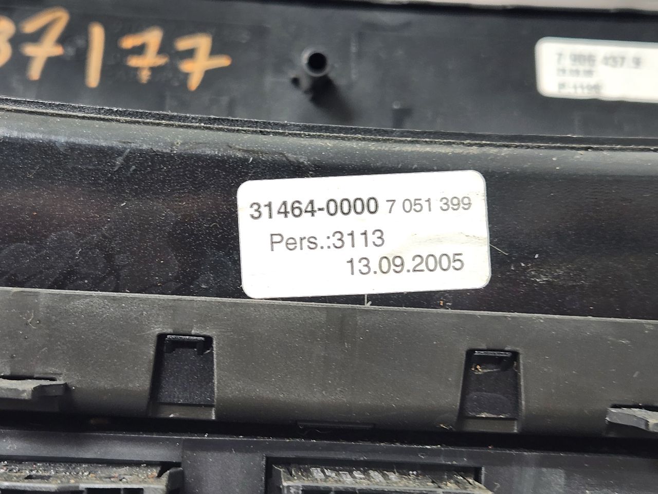 2006 BMW 525i 6cyl Gasoline 3.0 TEMP CONTROL - 410716 — photo 8