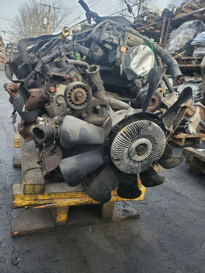2009 CHEVROLET EXPRESS 2500 VAN 4.8L 8cyl Gasoline ENGINE ASSEMBLY - 410854 — photo 3