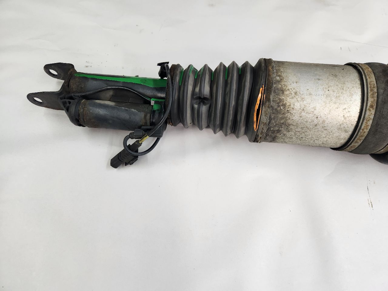 2007 MERCEDES-BENZ E-CLASS 8cyl Gasoline 5.5 Right STRUT - 411128 — photo 5