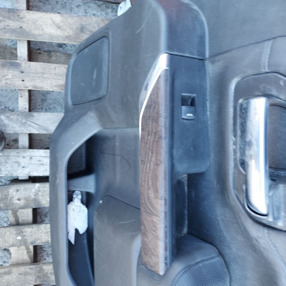 2022 GMC SIERRA 2500 PICKUP 6.6L 8cyl Turbo Diesel Right Dr Assm, Rear Side - 411345 — photo 7