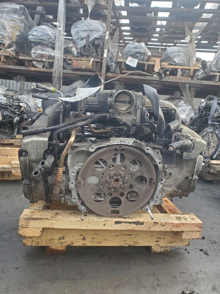 2011 SUBARU LEGACY 6cyl Gasoline 3.6 ENGINE ASSEMBLY - 411378 — photo 2