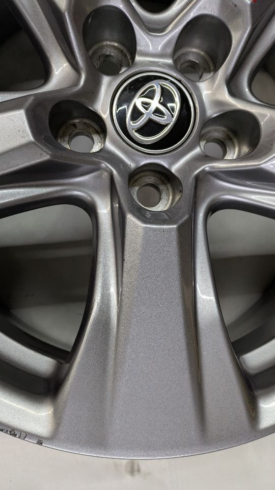 2025 TOYOTA RAV4 WHEEL - 411862 — photo 2