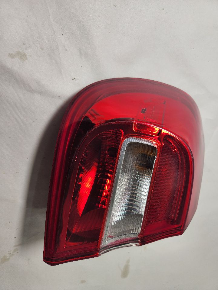 2019 MERCEDES-BENZ GLA-CLASS 2.0L 4cyl Turbo Gasoline Left TAIL LAMP - 411879