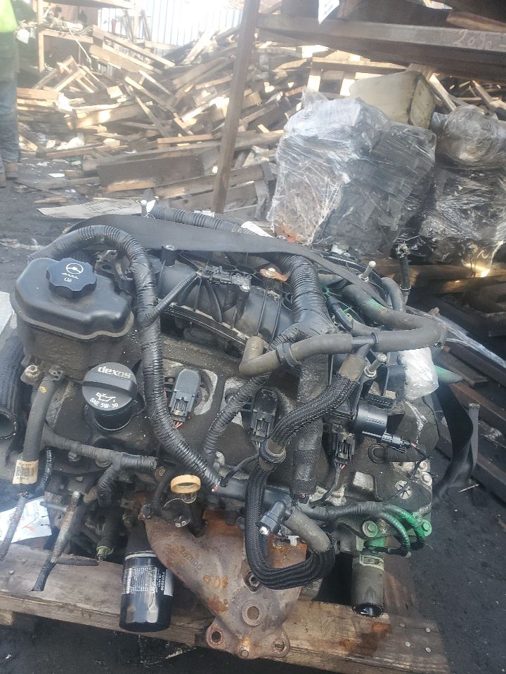 2016 GMC ACADIA 6cyl Gasoline 3.6 ENGINE ASSEMBLY - 412700 — photo 5